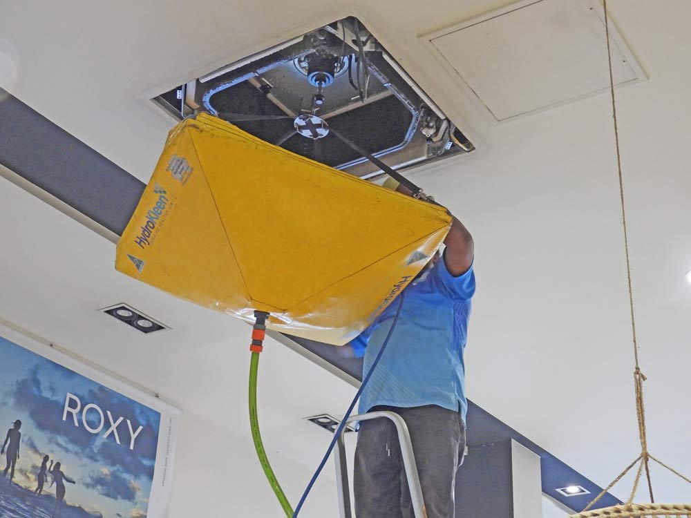 Commercial-AC-Maintenance​-hydrokleen-vanautu